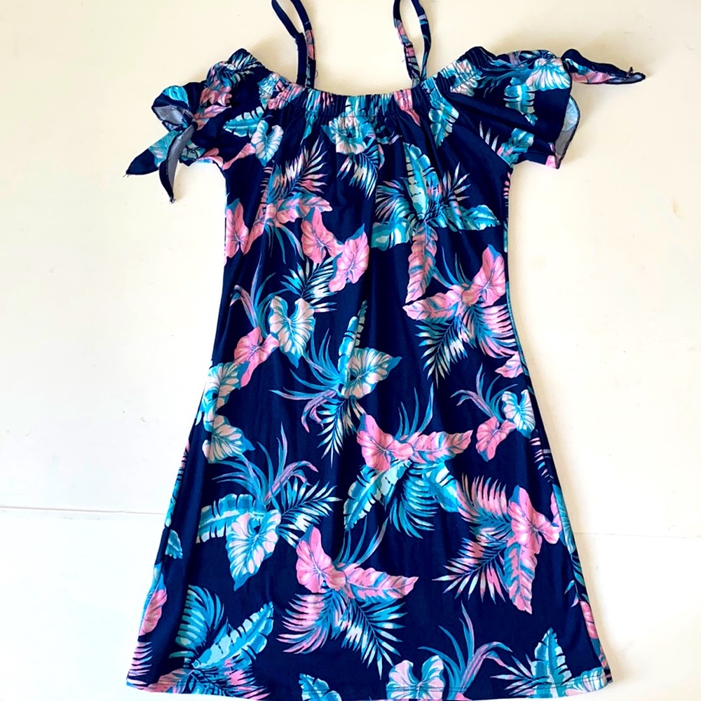 Girls off the shoulder dress size 10/12